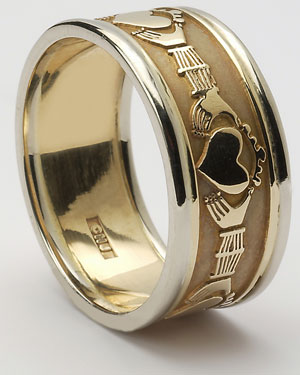 Mens Claddagh Band with Trims WED8