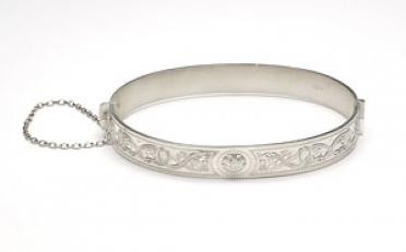 Warrior Shield Bangle BCT44