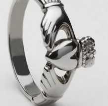 Ladies Claddagh Ring Large CLAD6