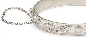 Warrior Shield Bangle BCT44